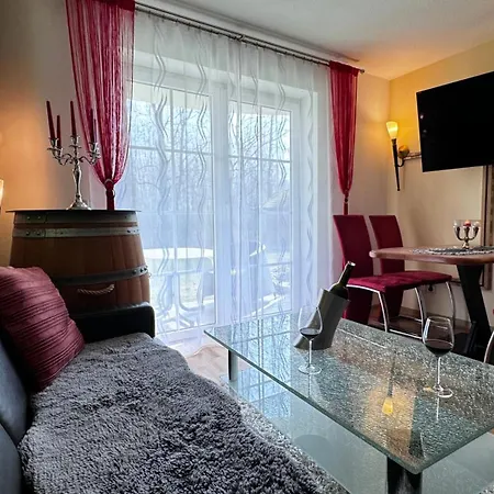 Apartmán Candle Light - Zwei Mit Netter Sonnenterrasse *